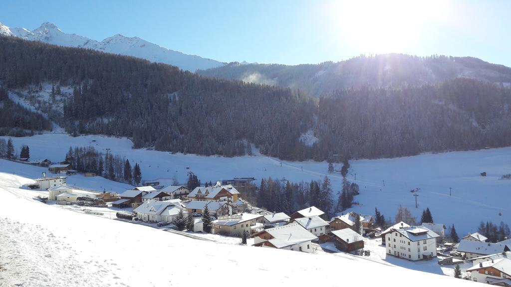 Haus Heidrun Lägenhet Fendels Exteriör bild